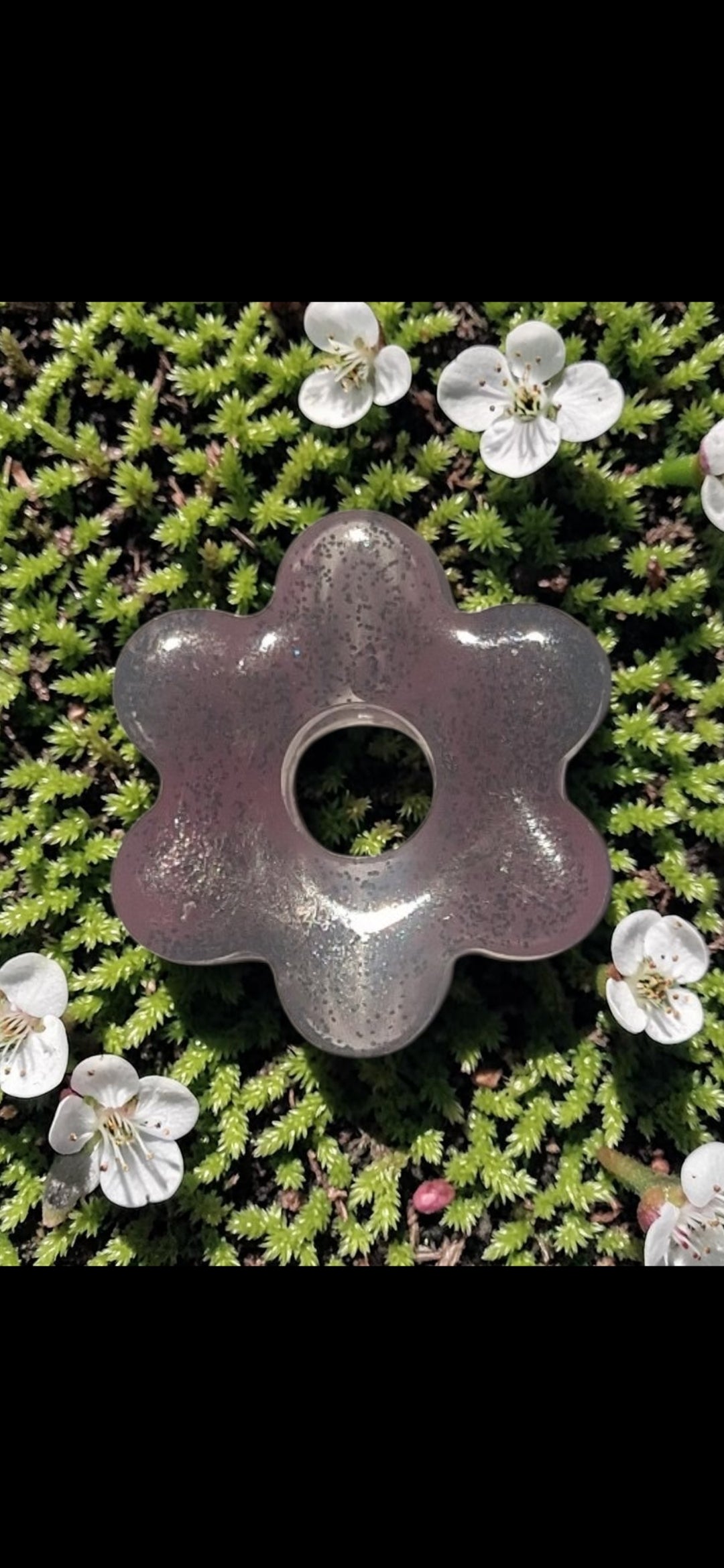 🌸 Glow-in-the-Dark Flower Straw Topper – Iridescent Glitter Finish
