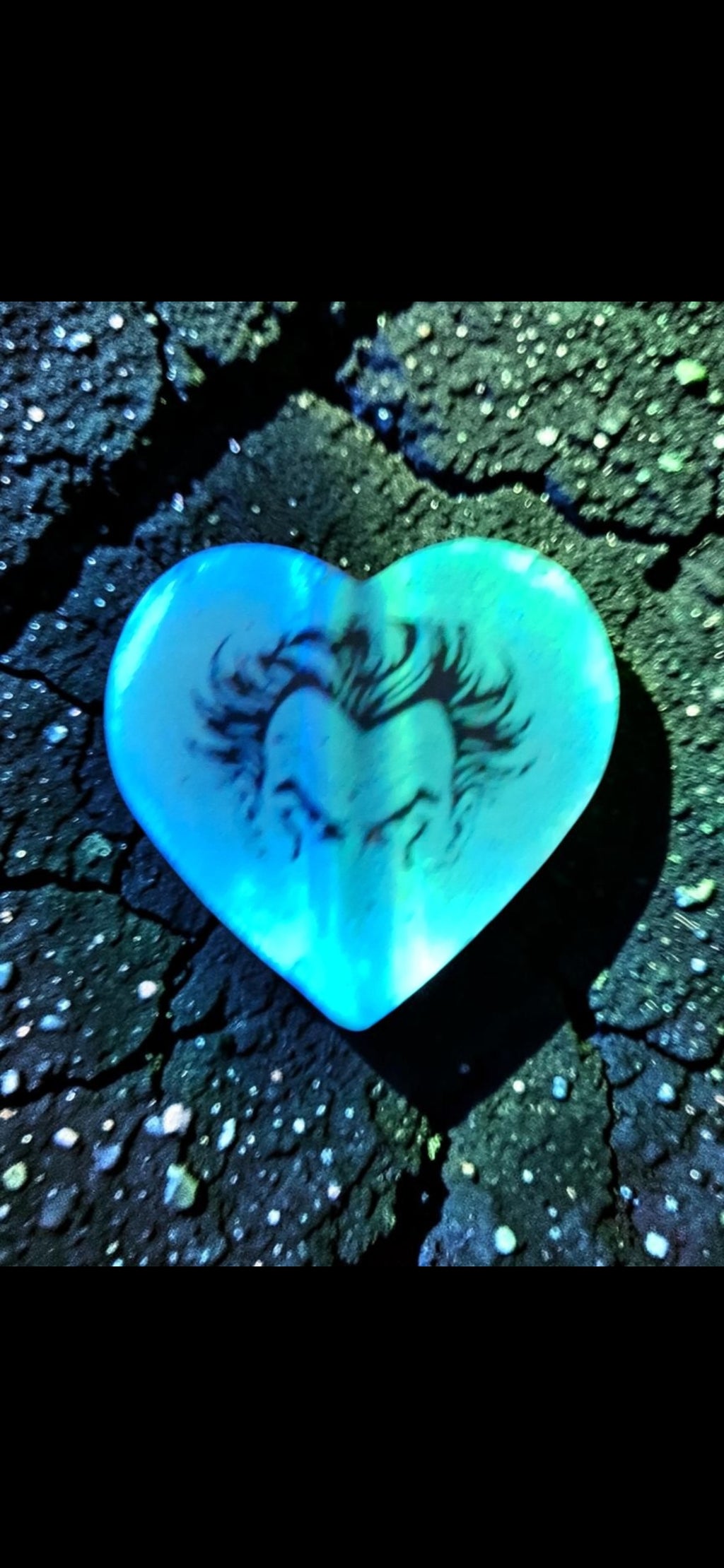 Handmade Joker Resin Straw Topper – Glow in the Dark Heart Tumbler Charm